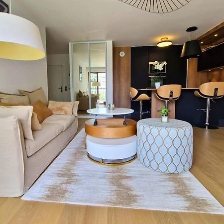 Sublime Appartement 4 Etoiles Neuf T3 Aputeaux 61M2 Proche La Defense, 10M2 De Terrasse Avec Magnifique Vue Extérieur photo