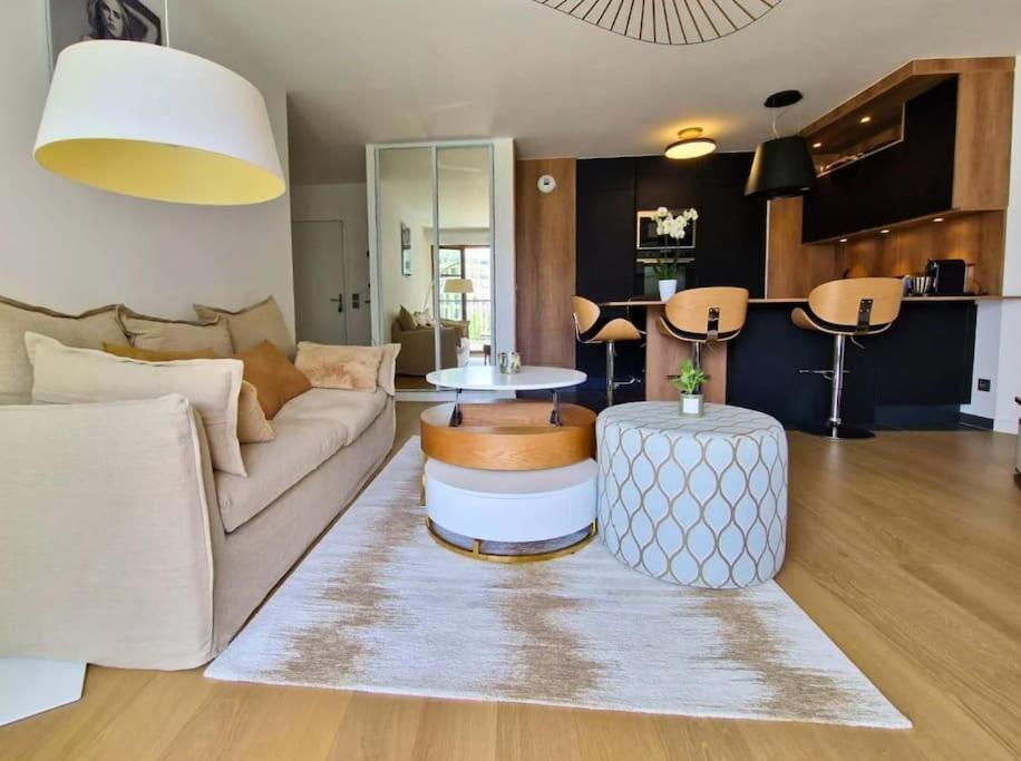 Sublime Appartement 4 Etoiles Neuf T3 Aputeaux 61M2 Proche La Defense, 10M2 De Terrasse Avec Magnifique Vue Extérieur photo