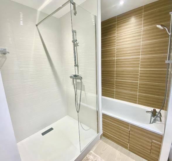 Sublime Appartement 4 Etoiles Neuf T3 Aputeaux 61M2 Proche La Defense, 10M2 De Terrasse Avec Magnifique Vue Extérieur photo